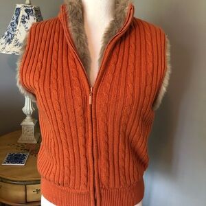 🍁 Knit sweater vest with faux fur 🍁